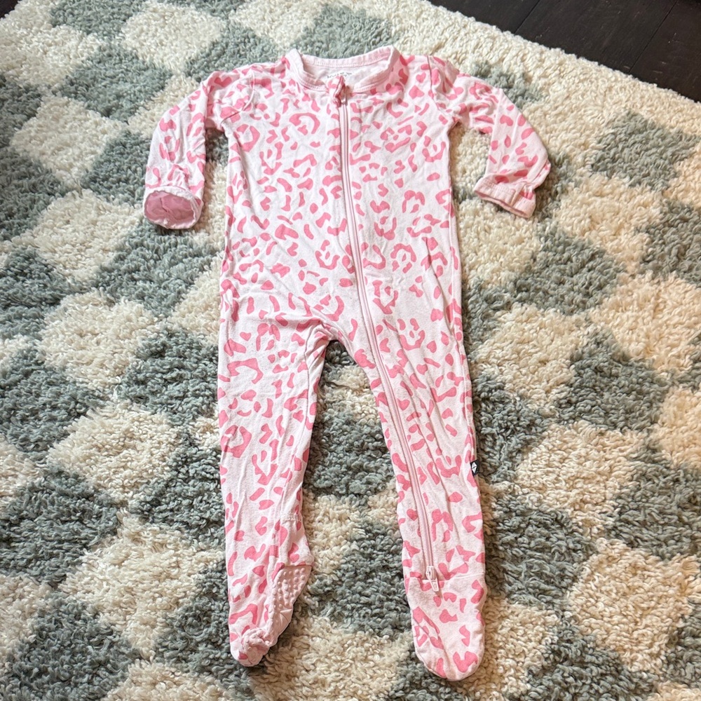 Kyte Baby Sakura Leopard Pajamas
